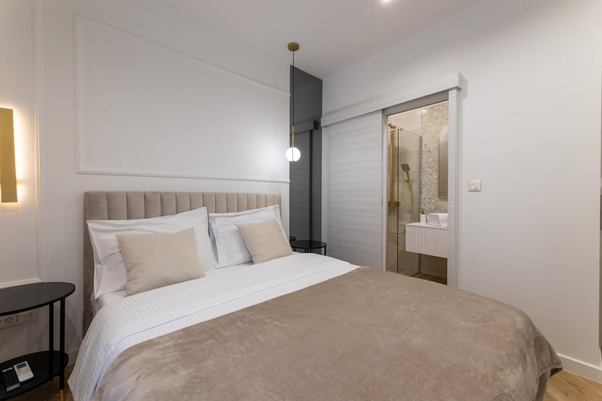 Palace Luxury Suites สปลิท ภายนอก รูปภาพ